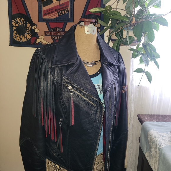 Harley-Davidson Black Leather Jacket with Red Fringe - Picture 4 of 14